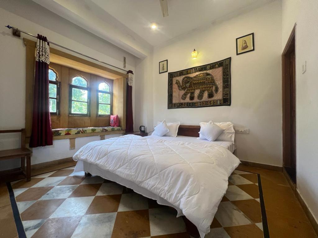 Hotel Pushkar Golden Haveli Bagian luar foto