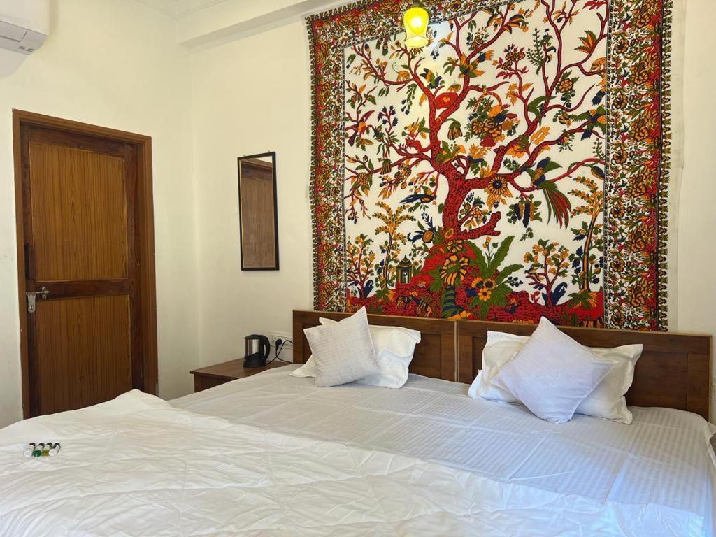 Hotel Pushkar Golden Haveli Bagian luar foto