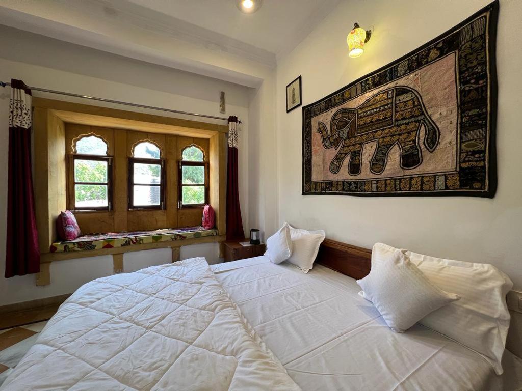 Hotel Pushkar Golden Haveli Bagian luar foto
