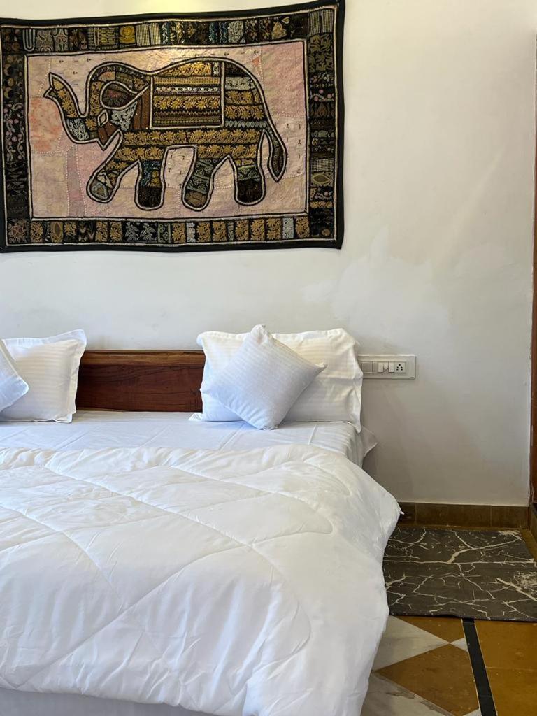 Hotel Pushkar Golden Haveli Bagian luar foto